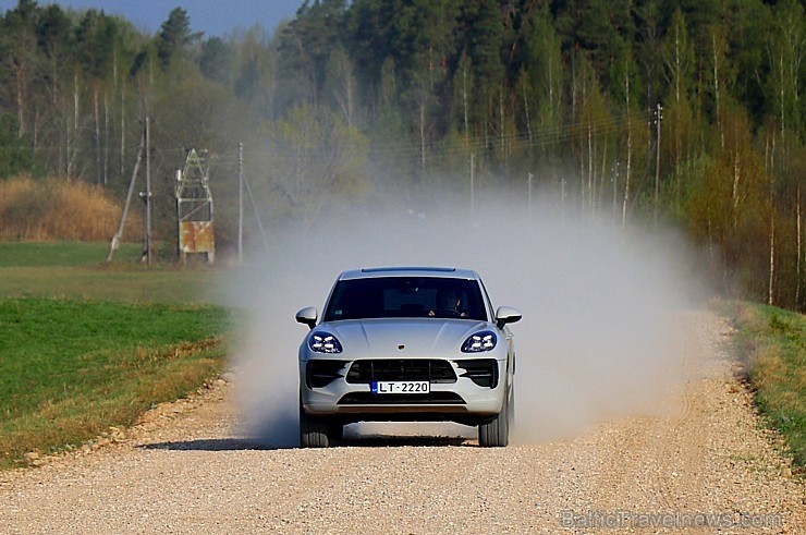 60 bildes - «Porsche Macan» (2019) 256655