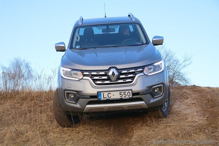 50 bildes - «Renault Alaskan 2.3 dCi» (2018) 256673