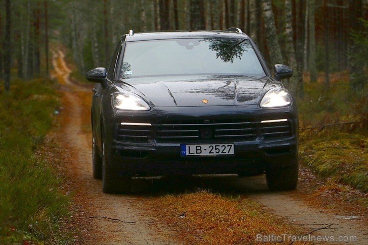 55 bildes - «Porsche Cayenne» 256679