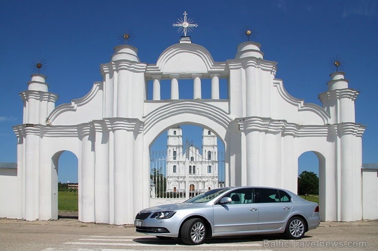 40 bildes - «Škoda Superb» 256723