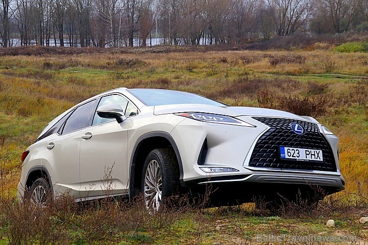 50 bildes - «Lexus RX450HL» (2019) 274459