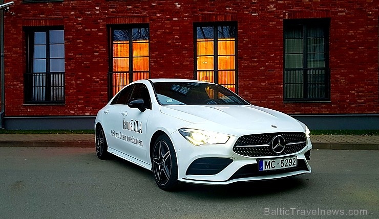 45 bildes - «Mercedes Benz CLA 200» (2019) 274460