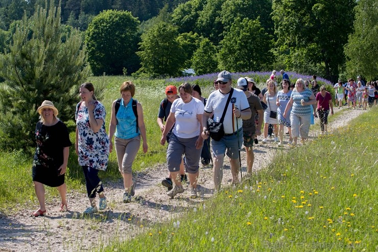 Ar krāšņu svētku atklāšanas programmu Alūksnes  pusē atklātas Veclaicenes aizsargājamo ainavu apvidū izveidotās Dabas mājas un pašapkalpošanās tūrisma 256750