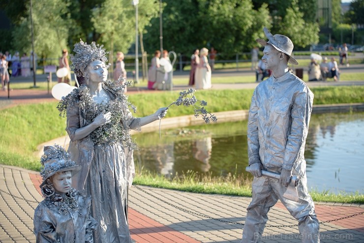 Rēzeknē15. jūnijā rīkoja Martas balli, kas veltīta Latgales novadniecei Martai Skavronskai, kurai liktenis bija lēmis kļūt par cara Pētera I sievu un  257235