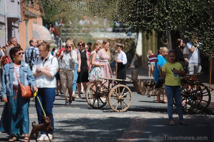 Cēsīs ar plašu pasākumu programmu 22.06.2019 svinēja Latvijas Uzvaras dienu, atceroties Cēsu kauju notikumus pirms 100 gadiem 257549