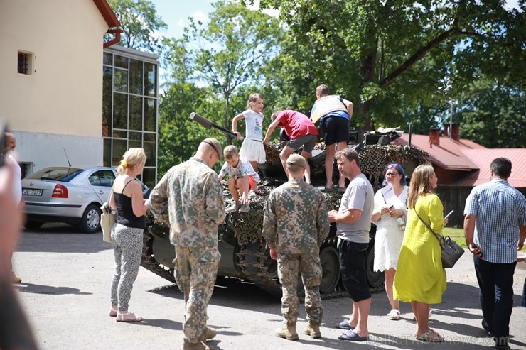 Cēsīs ar plašu pasākumu programmu 22.06.2019 svinēja Latvijas Uzvaras dienu, atceroties Cēsu kauju notikumus pirms 100 gadiem 257553