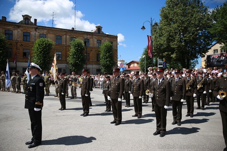 Pirms 100 gadiem Latvijas valsts pastāvēšana tika izcīnīta Neatkarības kara laikā, kad Ziemeļlatvijas frontes līnijā latviešu un igauņu karaspēki pie  257587