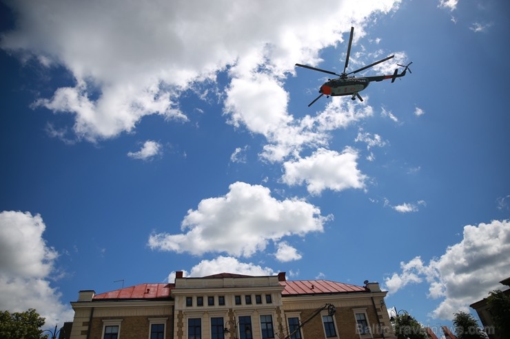 Pirms 100 gadiem Latvijas valsts pastāvēšana tika izcīnīta Neatkarības kara laikā, kad Ziemeļlatvijas frontes līnijā latviešu un igauņu karaspēki pie  257672