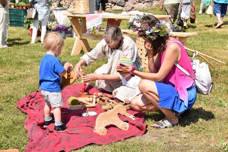 Ludzas pilskalnā notika kultūrvēstures festivāls 