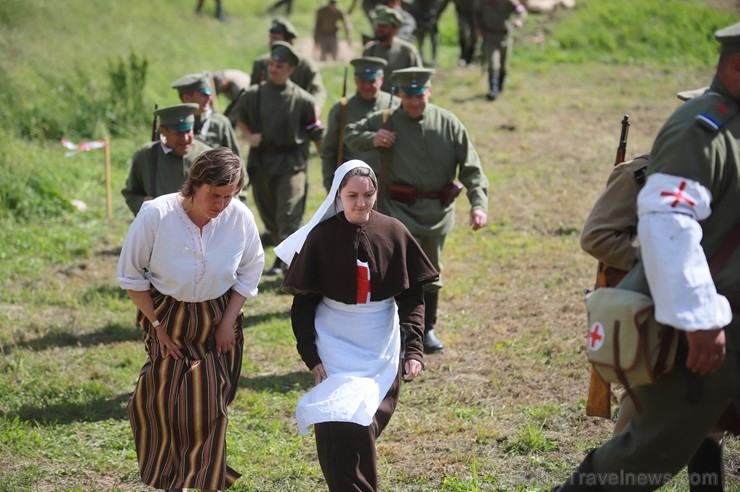 Kaujā Cēsīs piedalījās vairāk nekā 200 rekonstruktori no Latvijas, Igaunijas, Lietuvas, Polijas un Krievijas, cīņu meistari un Latvijas Nacionālās aiz 257817