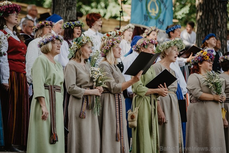 Šogad aprit 155. gadskārta kopš pirmajām dziesmu dienām, kas norisinājās Valmieras pusē - Dikļos 258129