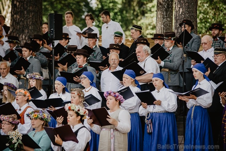 Šogad aprit 155. gadskārta kopš pirmajām dziesmu dienām, kas norisinājās Valmieras pusē - Dikļos 258153