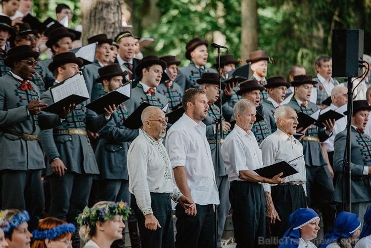 Šogad aprit 155. gadskārta kopš pirmajām dziesmu dienām, kas norisinājās Valmieras pusē - Dikļos 258159