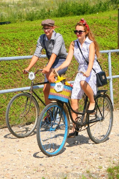 Mazsalacā reizē ar pilsētas svētkiem jau devīto gadu svin Mazsalacā dzimušā amatnieka, velosipēdu izgatavotāja Gustava Ērenpreisa jubileju 259614