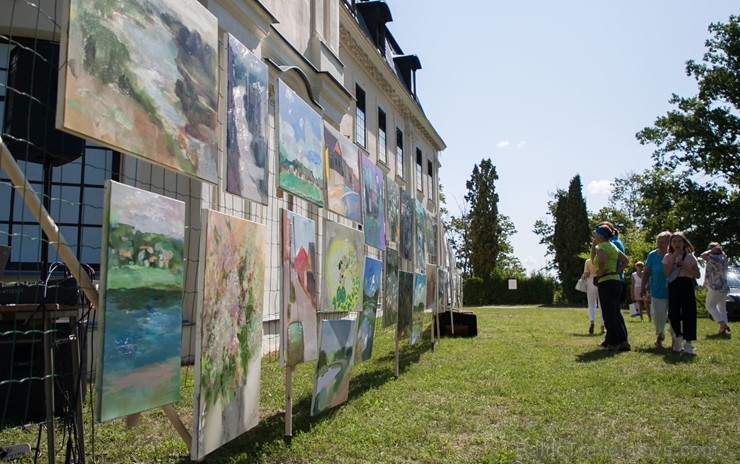 Ar krāšņu pasākumu buķeti Krāslavā vairaku dienu garumā svinēja pilsētas svētkus 259832