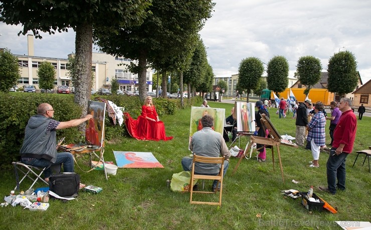 Ar krāšņu pasākumu buķeti Krāslavā vairaku dienu garumā svinēja pilsētas svētkus 259847