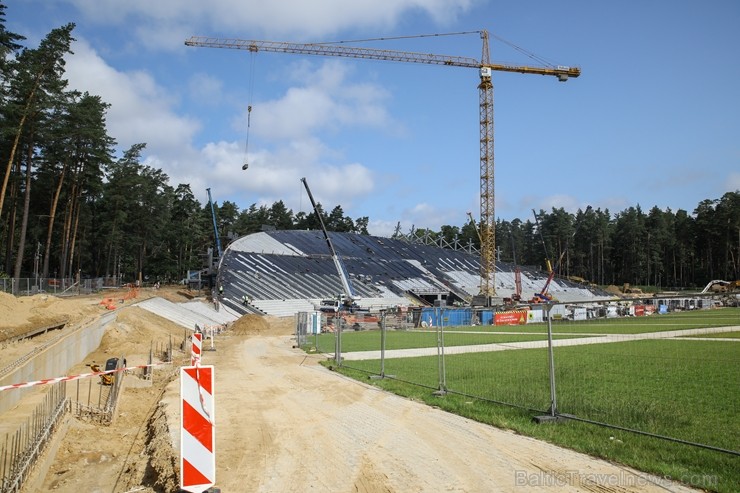 Mežaparka jaunās estrādes būvniecības darba gaitu iepazinās Dziesmu un deju svētku Mākslinieciskās padomes un XII Latvijas skolu jaunatnes dziesmu un  259873