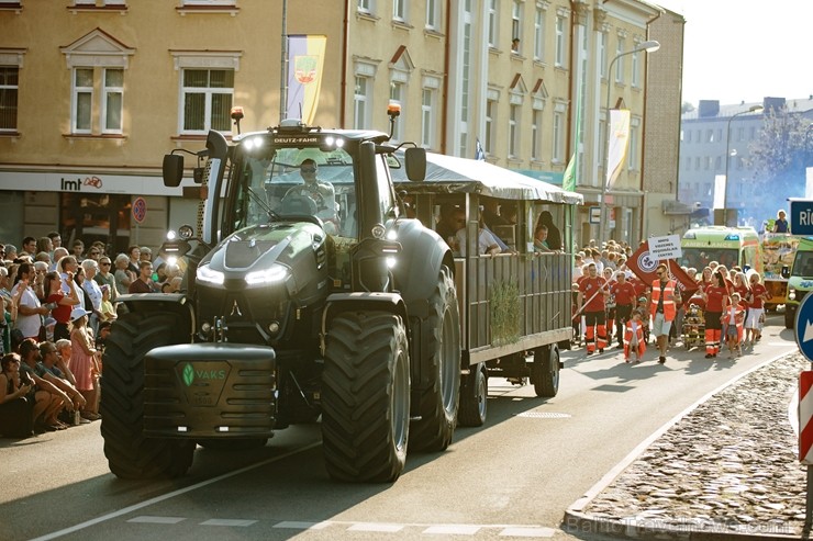 Valmierā nosvinēta pilsētas 736. Dzimšanas diena ar tradicionālām un jaunām aktivitātēm, kas iepriecinājušas ikvienu svētku dalībnieku 260143