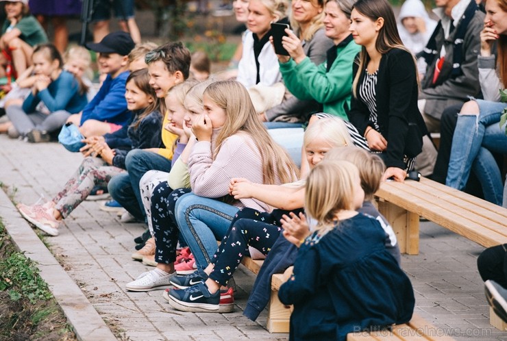 Ar deviņām izrādēm, izzinošām aktivitātēm un devīzi 