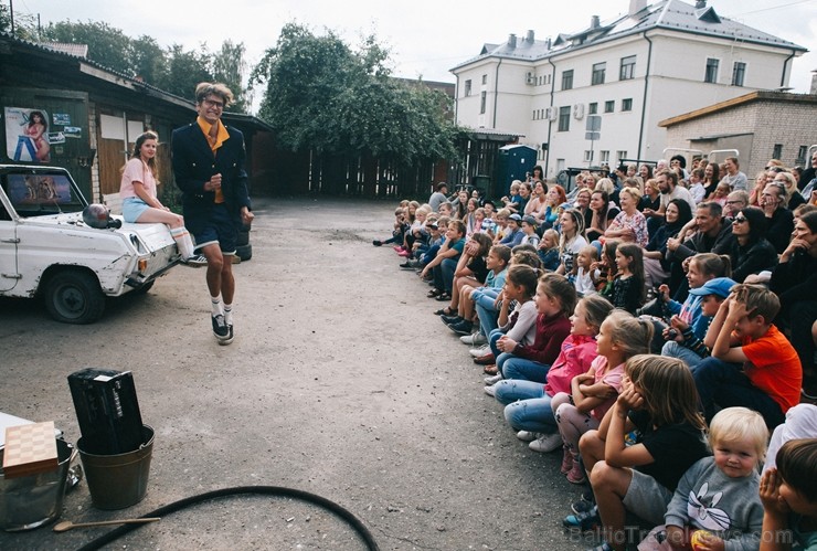 Ar deviņām izrādēm, izzinošām aktivitātēm un devīzi 