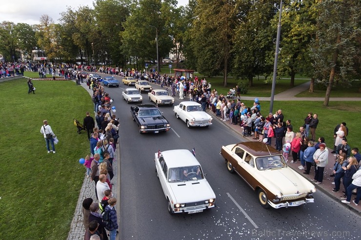 Ar dažādām aktivitātēm, krāšņām koncertprogrammām un gājienu Rēzeknē svinēja pilsētas svētkus 261153