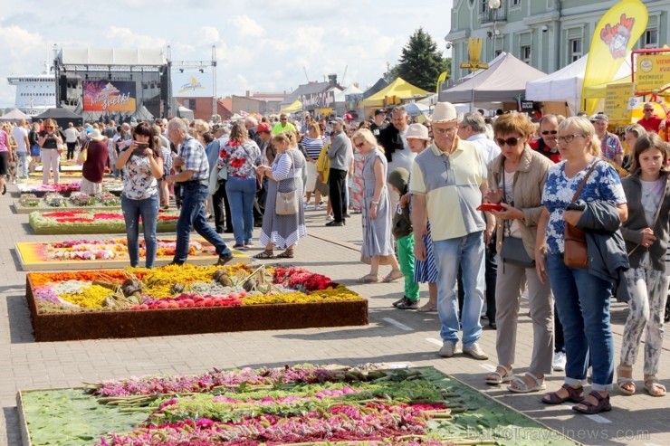 Ar daudzveidīgu svētku programmu un ne vienu vien muzikālu pārsteigumu svin Ventspils pilsētas svētkus 261298