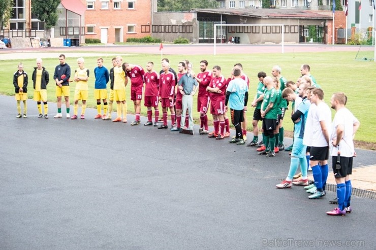 Godinot ilggadējo Latvijas futbola žurnālistu Arturu Vaideru, Preiļu stadionā tika rīkots Baltijas valstu futbola mediju turnīrs, kurā piedalījās četr 261411