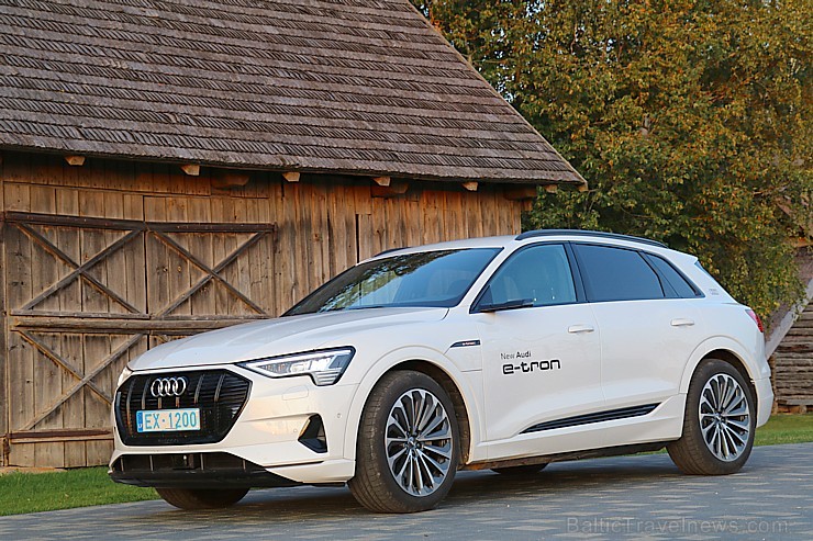 Travelnews.lv apceļo Zemgali un Vidzemi ar jauno un elektrisko «Audi e-tron» 261636