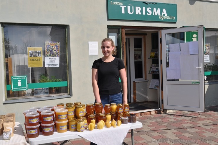 Ar seno arodu svētku tirdziņu 