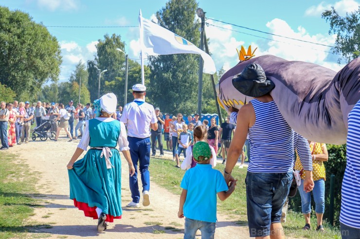 Nēģu svētki ir vērienīgākie svētki Carnikavas novadā, kuri ik gadu tiek svinēti augustā, atzīmējot nēģu zvejas sezonas atklāšanu 263345