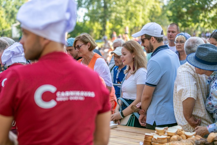 Nēģu svētki ir vērienīgākie svētki Carnikavas novadā, kuri ik gadu tiek svinēti augustā, atzīmējot nēģu zvejas sezonas atklāšanu 263350