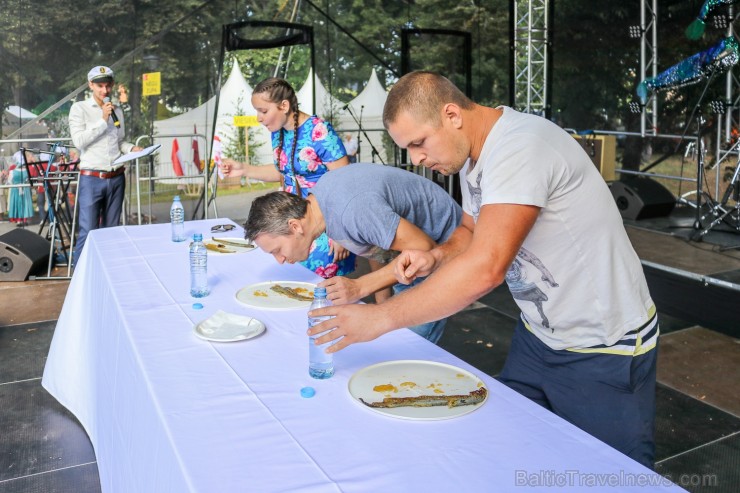 Nēģu svētki ir vērienīgākie svētki Carnikavas novadā, kuri ik gadu tiek svinēti augustā, atzīmējot nēģu zvejas sezonas atklāšanu 263381