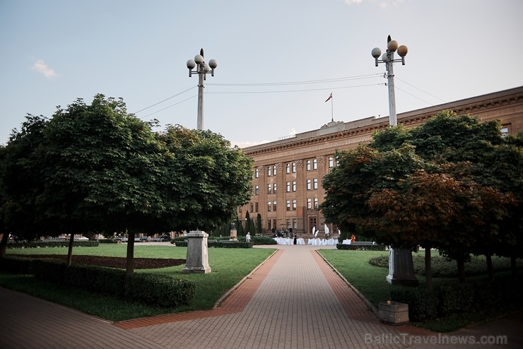 Viesnīcas Park Hotel Latgola restorāna PLAZA komanda 22.08.2019 rīkoja ekskluzīvas vakariņas neparastā vietā - Daugavpils Universitātes skvērā 263699