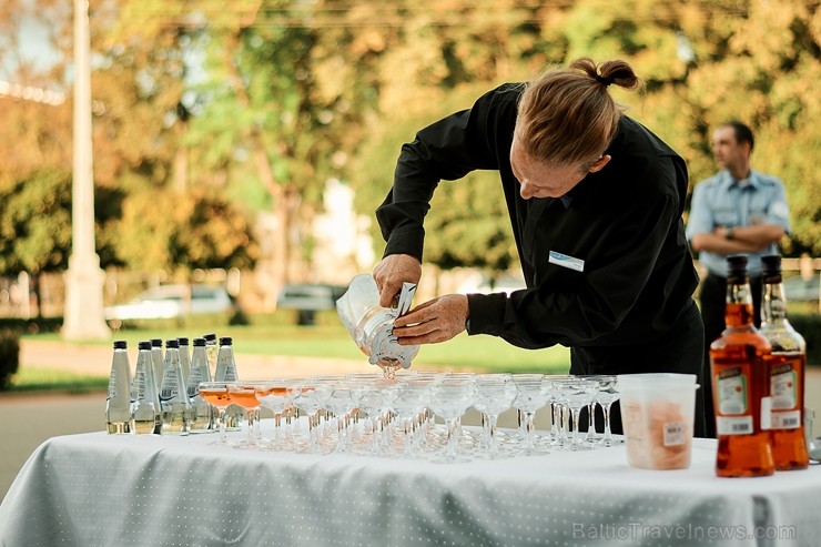 Viesnīcas Park Hotel Latgola restorāna PLAZA komanda 22.08.2019 rīkoja ekskluzīvas vakariņas neparastā vietā - Daugavpils Universitātes skvērā 263706