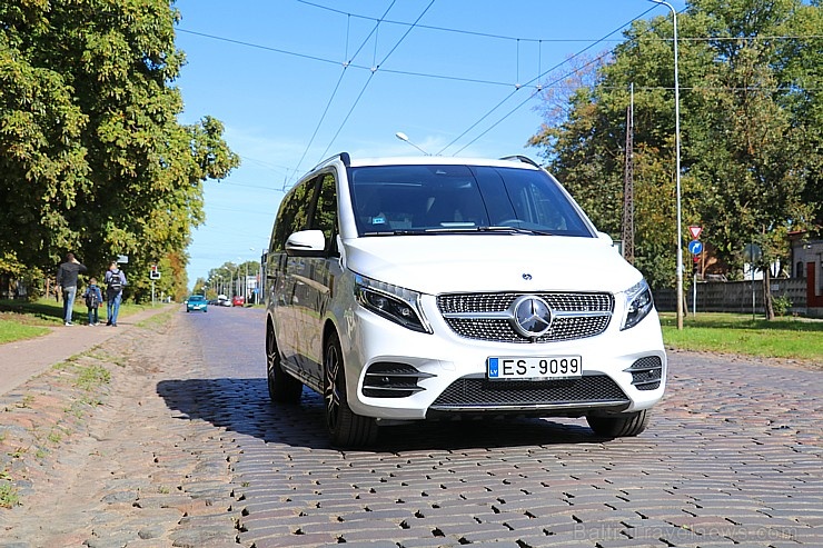 Travelnews.lv apceļo Latviju ar jauno biznesa klases mikroautobusu «Mercedes-Benz V-Klase» 265029