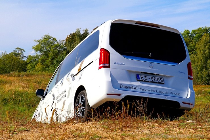 Travelnews.lv apceļo Latviju ar jauno biznesa klases mikroautobusu «Mercedes-Benz V-Klase» 265034