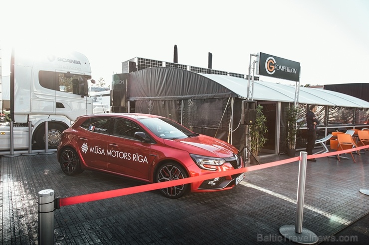 Travelnews.lv ar «Renault Mūsa Motors Rīga» atbalstu iepazīst Pasaules rallijkrosa čempionāta aizkulises Latvijā. Foto: Toms Svilāns 265723