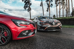 Travelnews.lv ar «Renault Mūsa Motors Rīga» atbalstu iepazīst Pasaules rallijkrosa čempionāta aizkulises Latvijā. Foto: Toms Svilāns 6