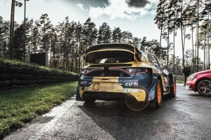 Travelnews.lv ar «Renault Mūsa Motors Rīga» atbalstu iepazīst Pasaules rallijkrosa čempionāta aizkulises Latvijā. Foto: Toms Svilāns 7