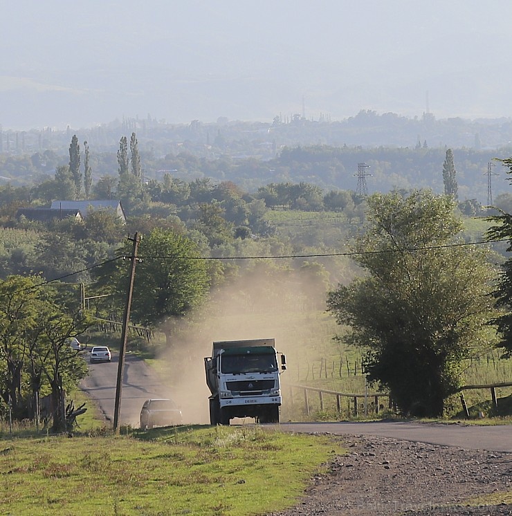 Travelnews.lv piefiksē fotomirkļus ceļā no Gori uz Kutaisi. Atbalsta: Georgia.Travel 265829