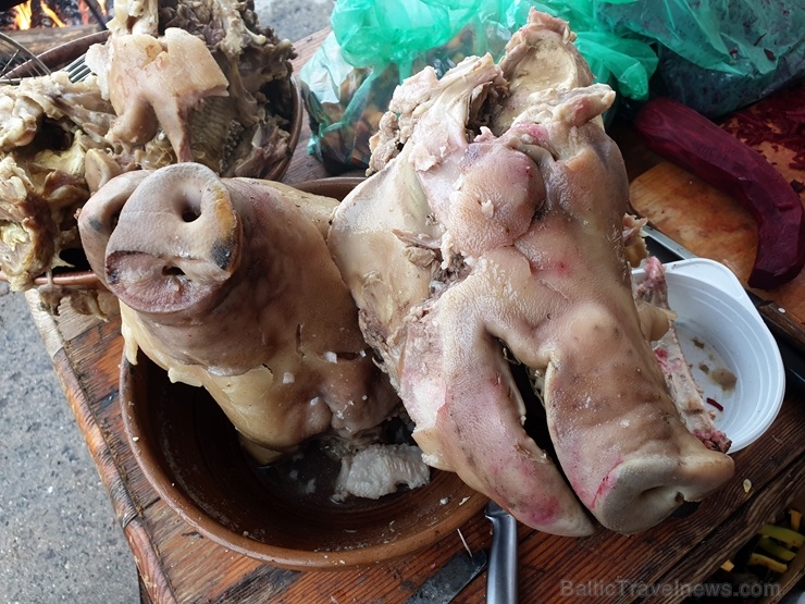 Rēzeknes Miķeļdienas gadatirgus pārsteidz iedzīvotājus un pilsētas viesus ar varenu tirgošanos, mielošanos, muzicēšanu, dejošanu un dižošanos 267362