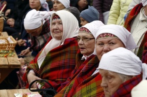 Rēzeknes Miķeļdienas gadatirgus pārsteidz iedzīvotājus un pilsētas viesus ar varenu tirgošanos, mielošanos, muzicēšanu, dejošanu un dižošanos 53