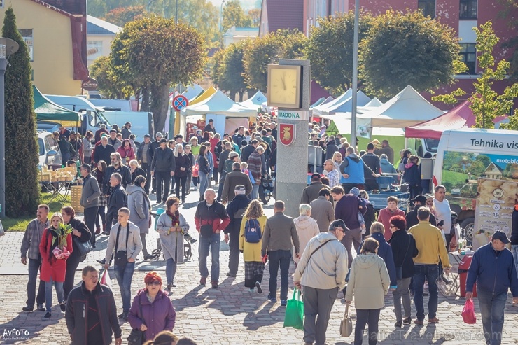 Madonas Saieta laukumā un tuvākajā apkārtnē notika tradicionālais rudens gadatirgus 