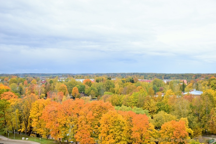 Ceļotājus Valmierā sagaida krāšņs rudens, kas ik dienu arvien vairāk rotā pilsētu 267549