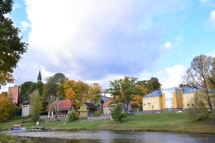 Ceļotājus Valmierā sagaida krāšņs rudens, kas ik dienu arvien vairāk rotā pilsētu 267557