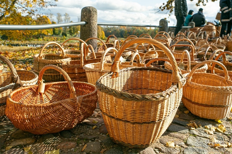 Kuldīgā ar bagātīgu tirdziņu, gardiem ēdieniem, dzērieniem un izklaidēm ikvienu apmeklētāju sagaidīja nozīmīgākais rudens pasākums – Hercoga Jēkaba ga 267632