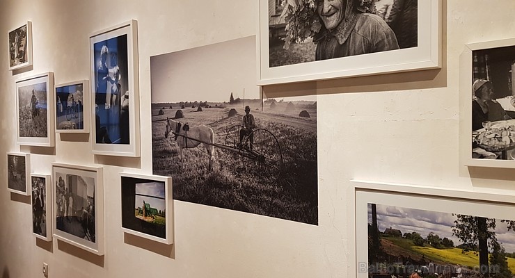 Latvijas Fotogrāfijas muzejā skatāma fotogrāfa Ilmāra Znotiņa izstāde «Latgolys ļauds» 268006