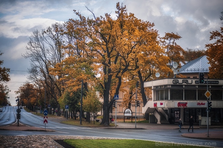 Rēzeknes septiņos pakalnos spēlējas mākslinieks Rudens 268469