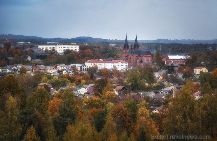 Rēzeknes septiņos pakalnos spēlējas mākslinieks Rudens 268475