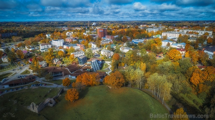 Rēzeknes septiņos pakalnos spēlējas mākslinieks Rudens 268477